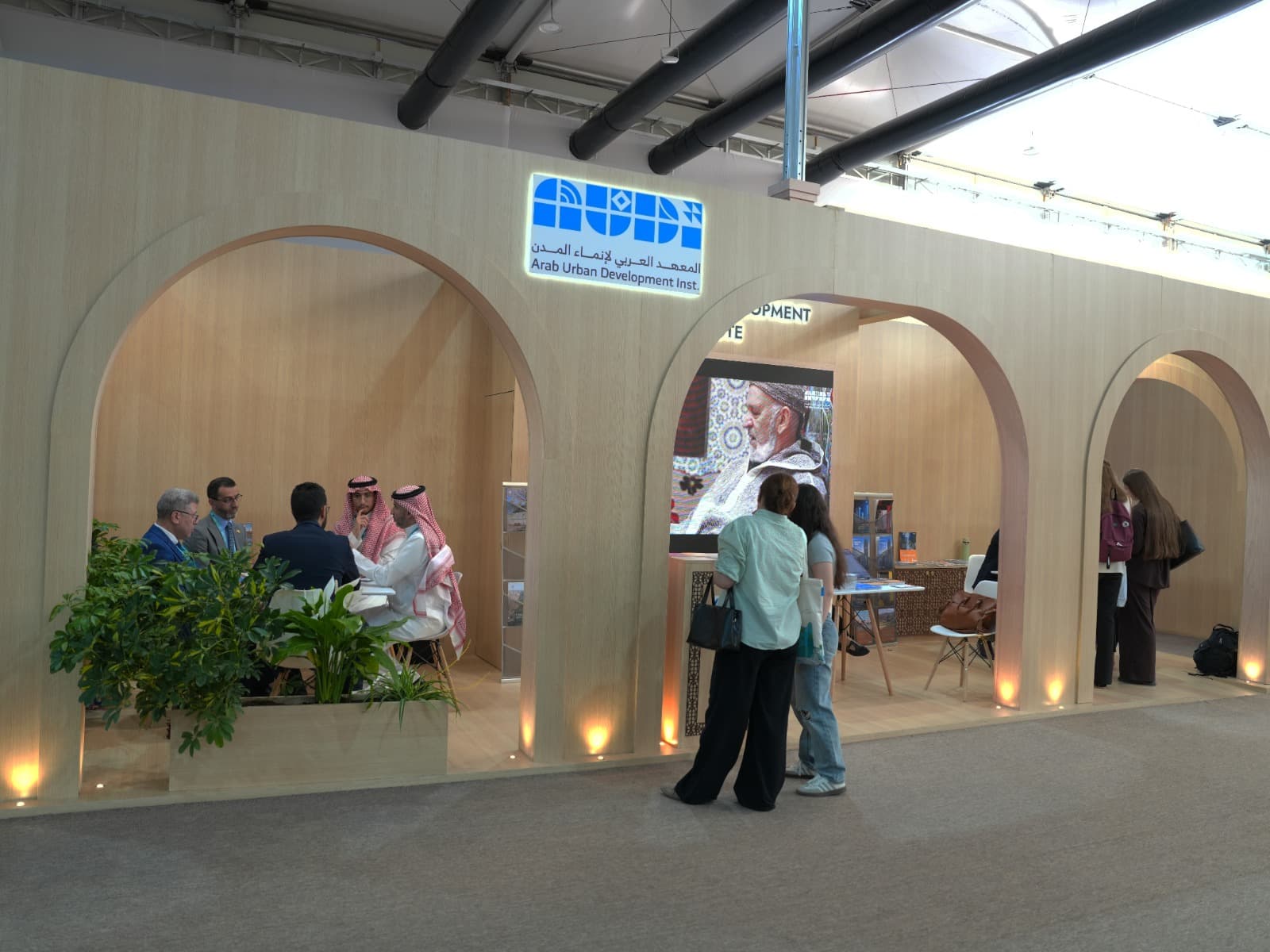 المعهد العربي لإنماء المدن يوقع اتفاقيتين استراتيجيتين خلال مشاركته في المنتدى الحضري العالمي (ًWUF13)