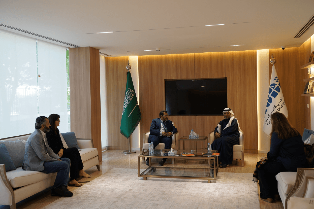 مدير عام المعهد يستقبل نائب عمدة الدار البيضاء والوفد المرافق له