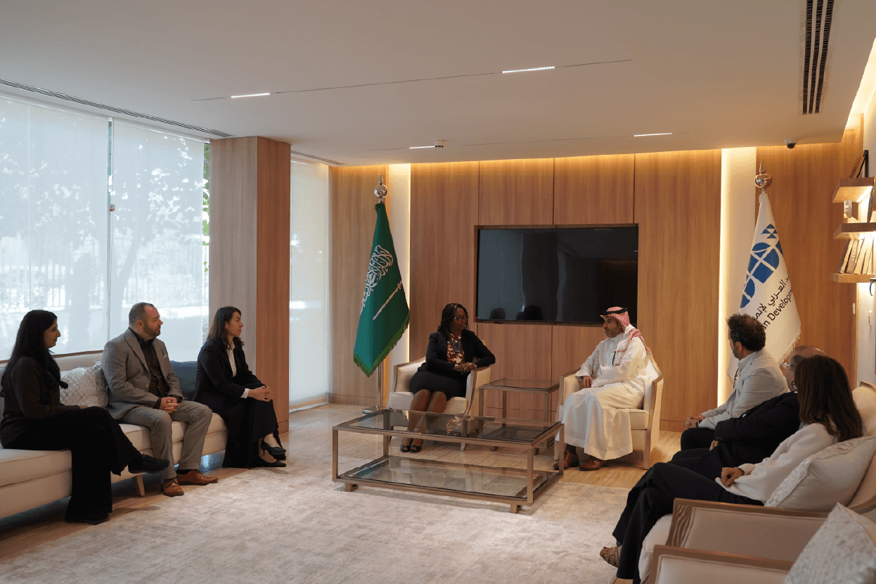 المعهد العربي لإنماء المدن يستقبل وفد المعهد الملكي لمخططي المدن لتعزيز سبل التعاون الدولي