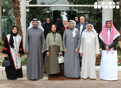 وفدان من عَمان والمنامة يزوران المعهد